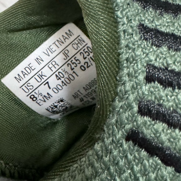 Adidas sneakers, army green, size 8.5 - Picture 6 of 6